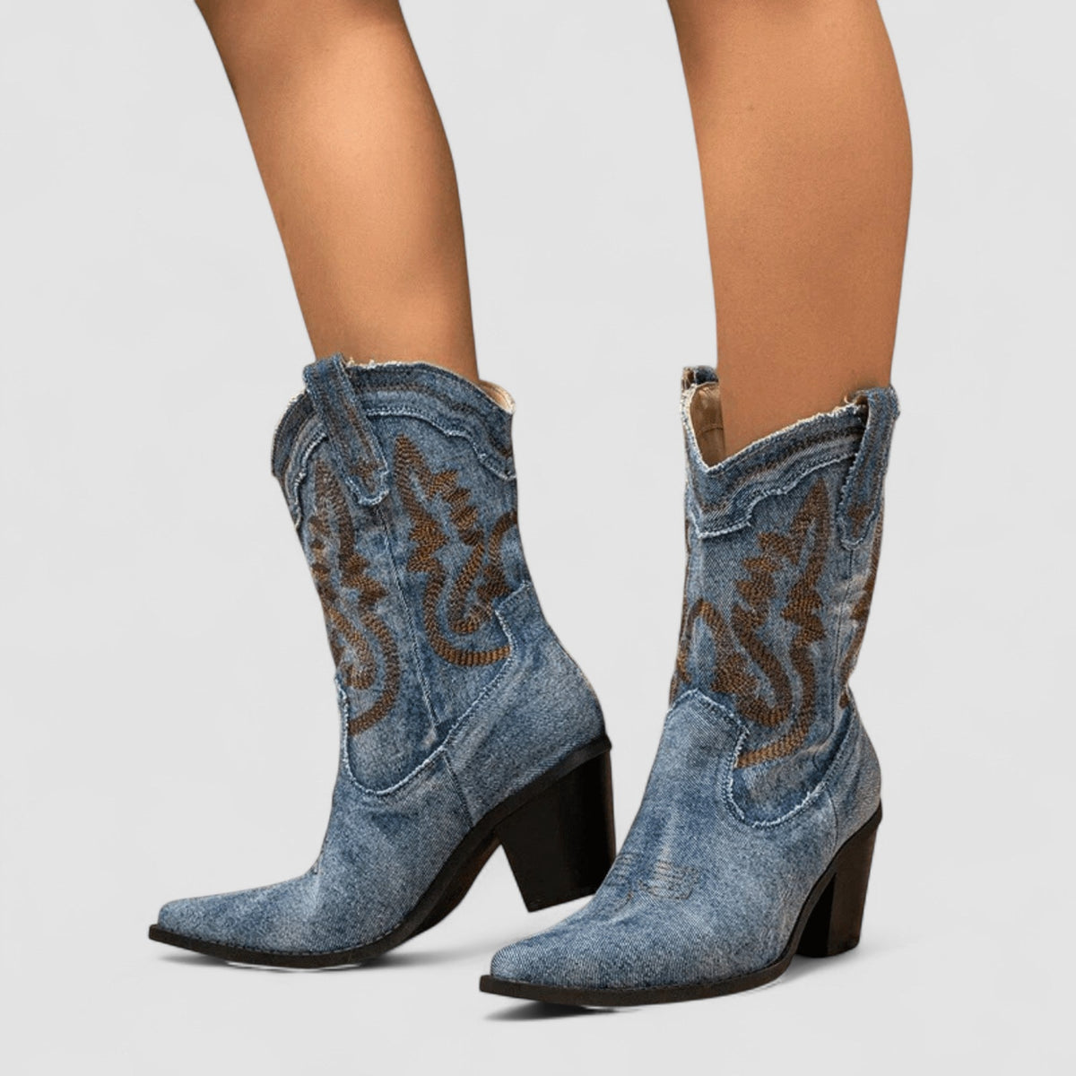 Callie | Geborduurde Western Enkellaarzen
